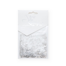 Opakowanie 1400 szt. białych kryształków Pastel White z logo Julia Nessa crystal