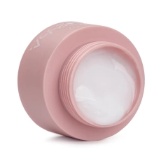 Otwarty słoiczek żelu Tixy Cover Milky 50 ml z mleczną białą masą