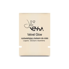 Kremowa saszetka z próbką rozświetlającego balsamu do ciała Velvet Glow