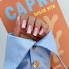 rekaw-do-zdjec-blekitna-koszula-z-manicure